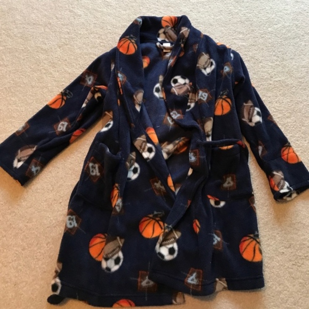 Sonoma Robe Navy Blue 2 Front Pockets Belt Basketball/Football/Soccer/Hocky Puck